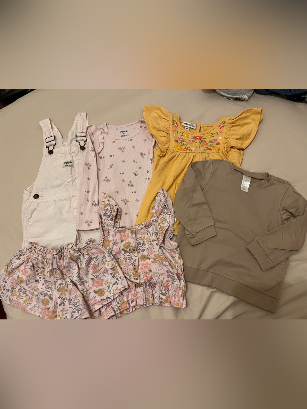 Little girl bundle size 4T